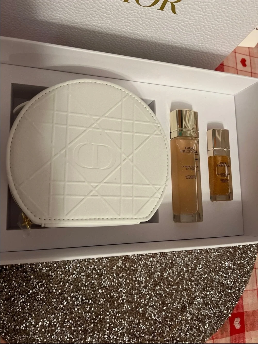 Dior Prestige White Round Cosmetic Pouch with 2 Prestige Products